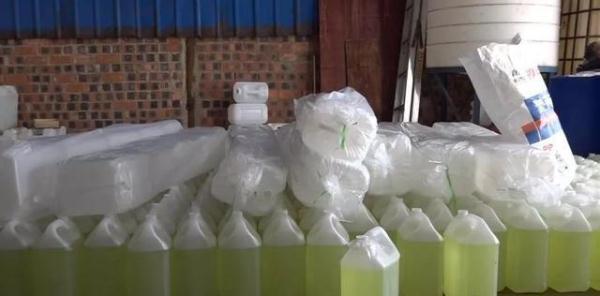 廣西一洗滌劑廠“轉行”勾兌消毒液被查，近20噸已流入市場，自來水供應或受影響
